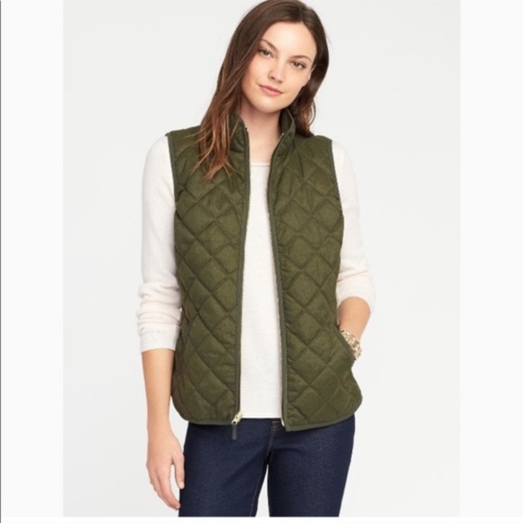 Old Navy Green Quilted Vest NWT Medium - Picture 2 of 2